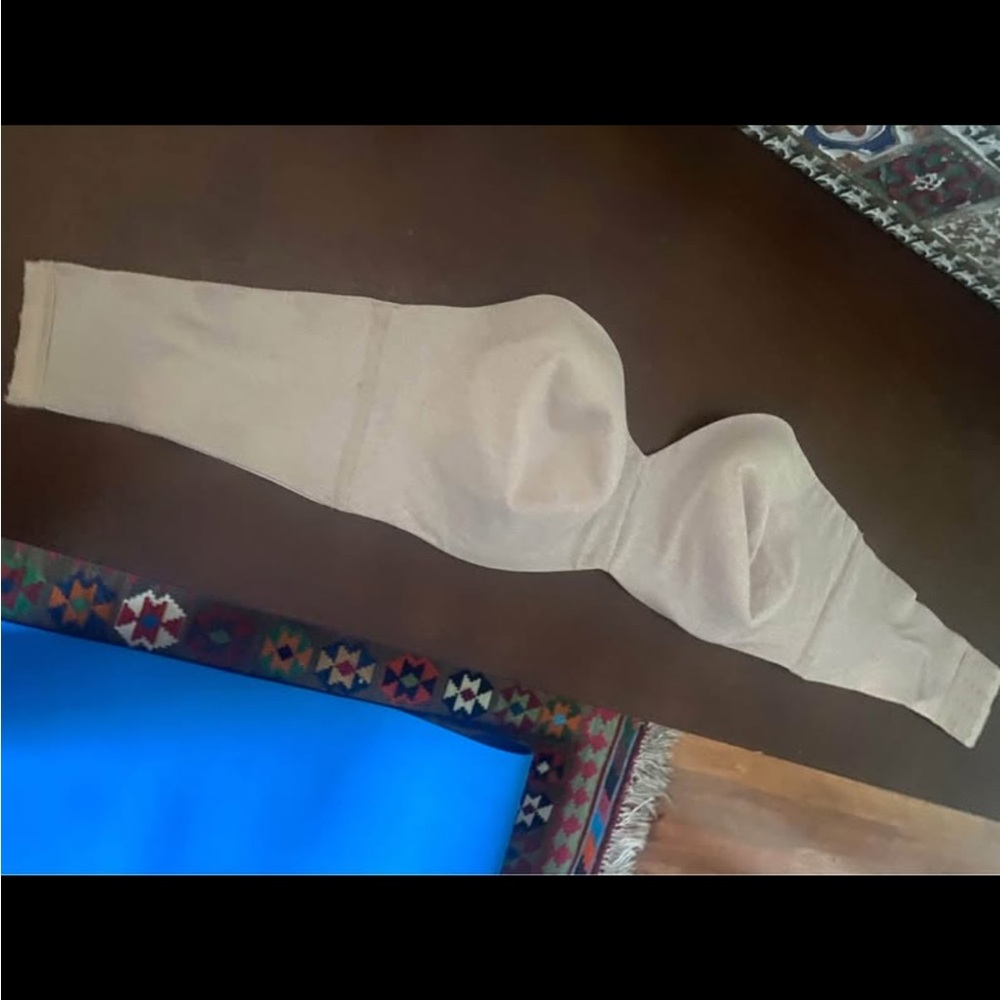 Seamless Beige Strapless Bra